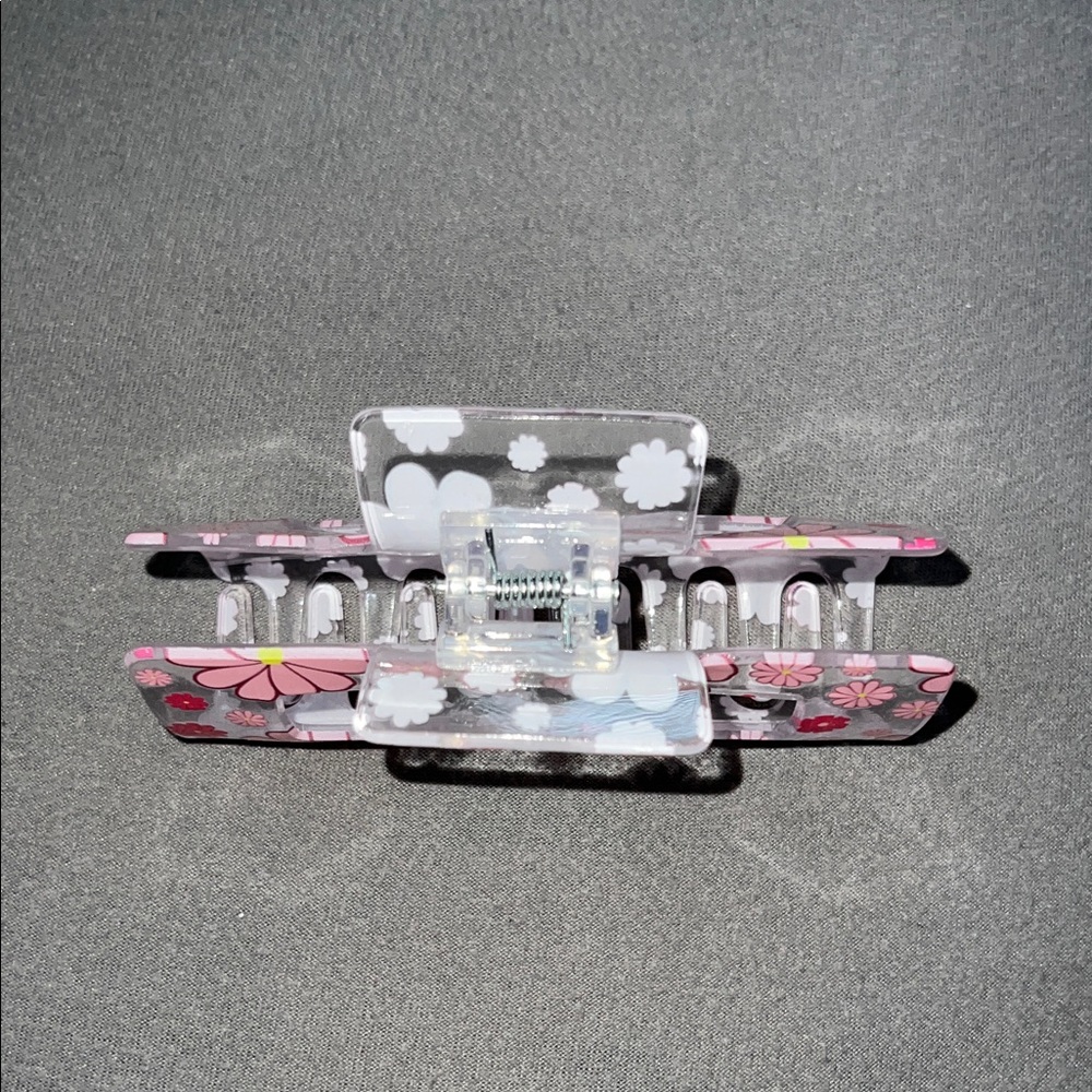 Medium Floral Hair Claw Clip - Picture 2 of 4